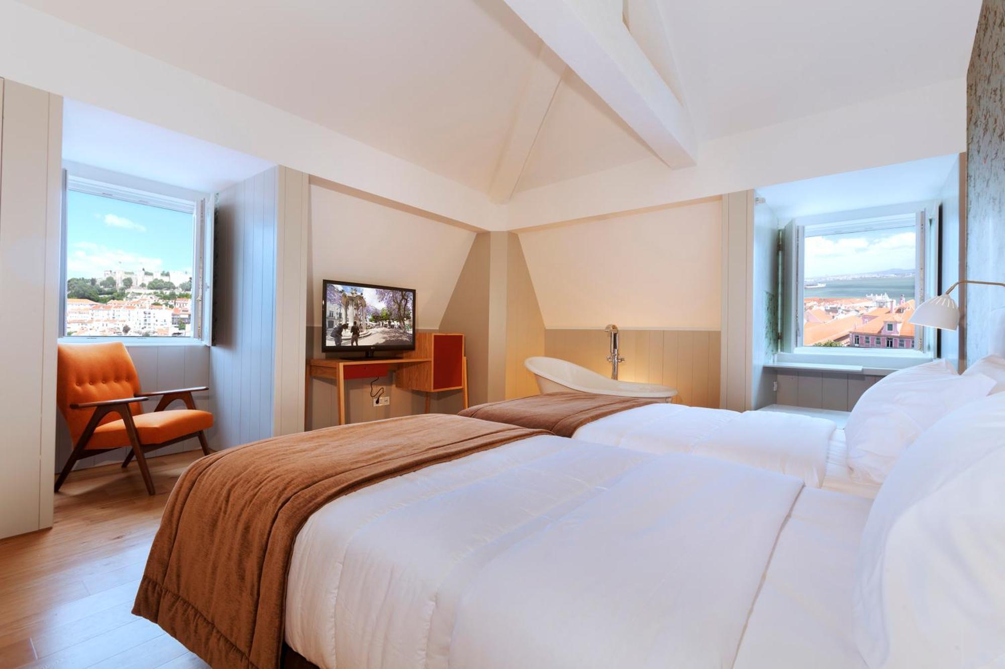 Premium Double or Twin Room River Castle View